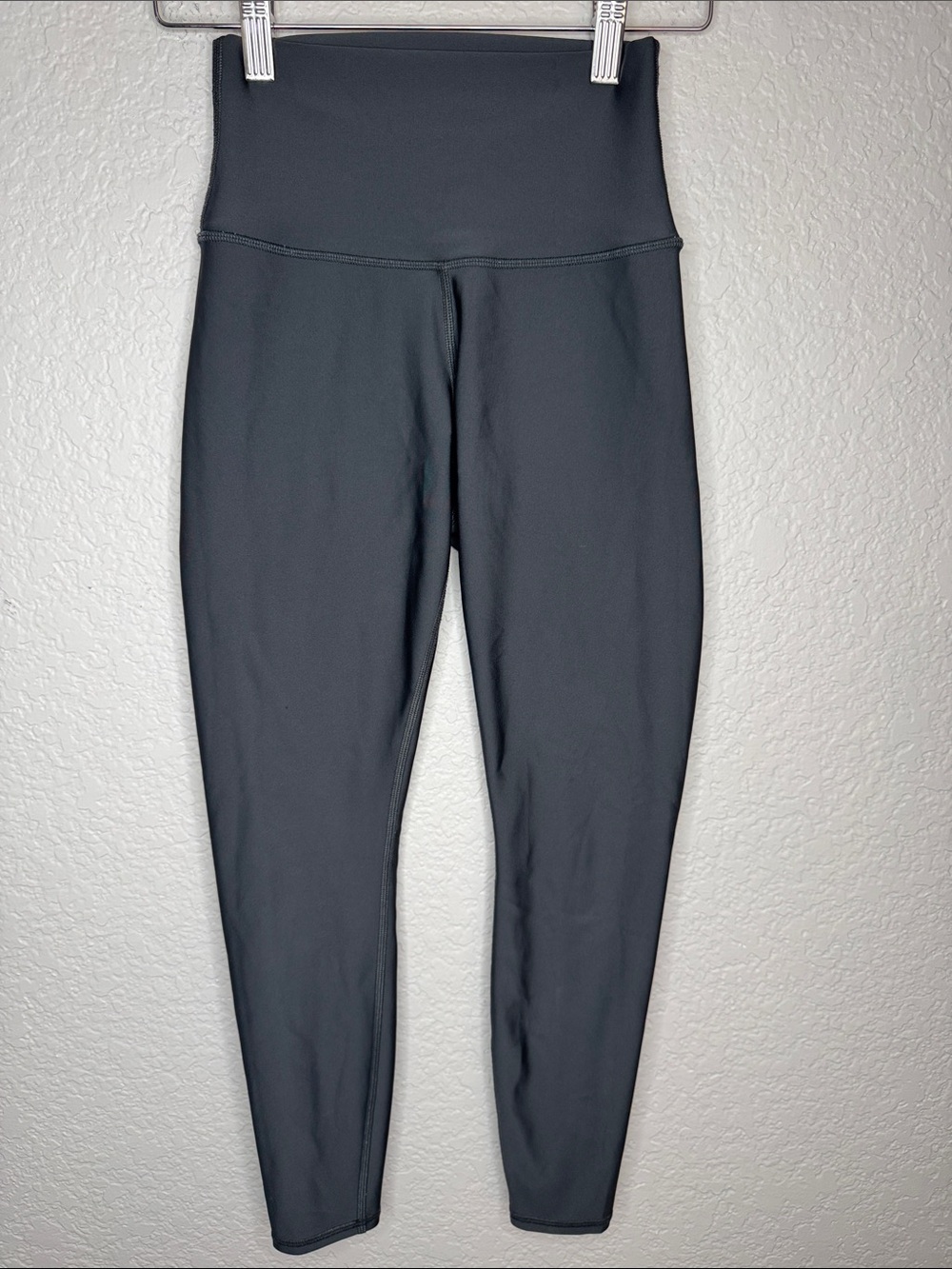 Alo Yoga Airlift 7/8 High Waist Leggings Dark Gray XXS 24.5” inseam - Picture 2 of 5
